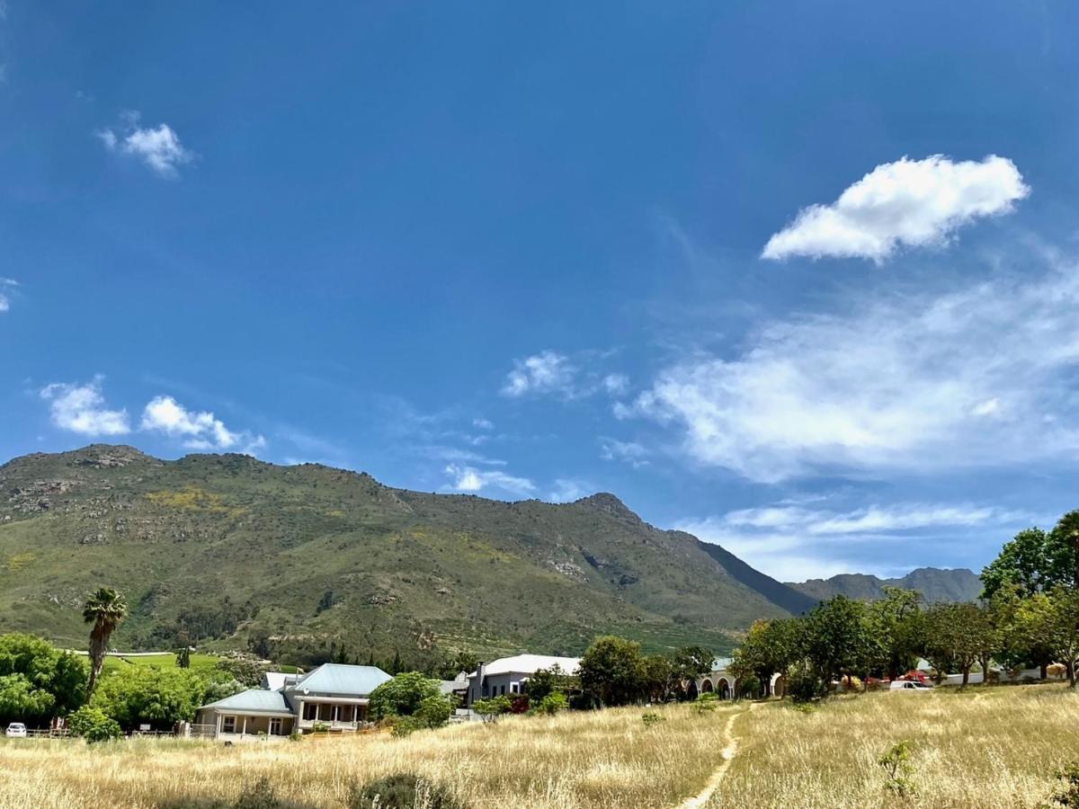 1 Royal Street Guesthouse Riebeek-Kasteel Dış mekan fotoğraf